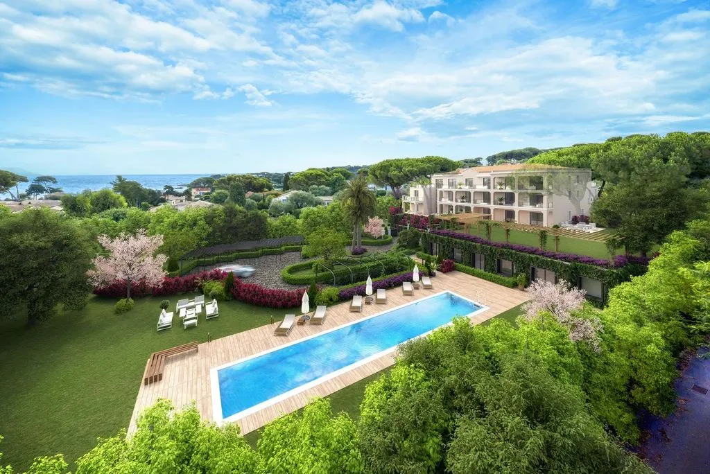 Vue aérienne - Appartement de Luxe avec Piscine au Cap d'Antibes