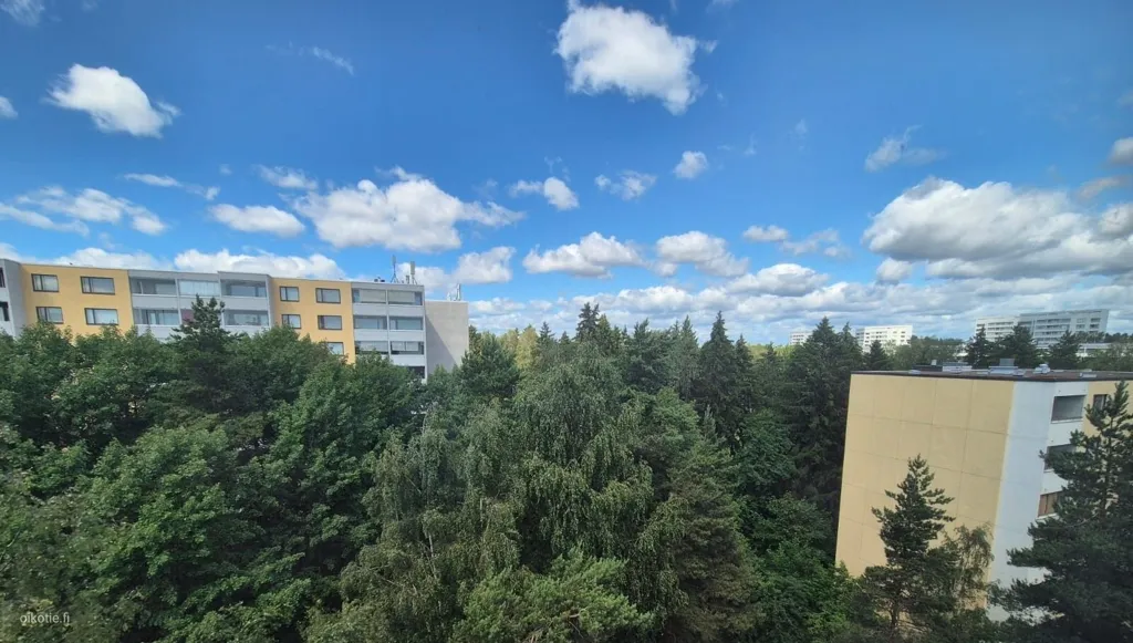 Giardino - 7th Floor Apartment with Balcony in Malmi, Helsinki