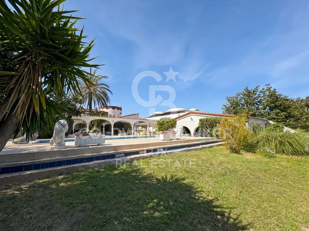 Jardin - Villa with Mooring in Empuriabrava