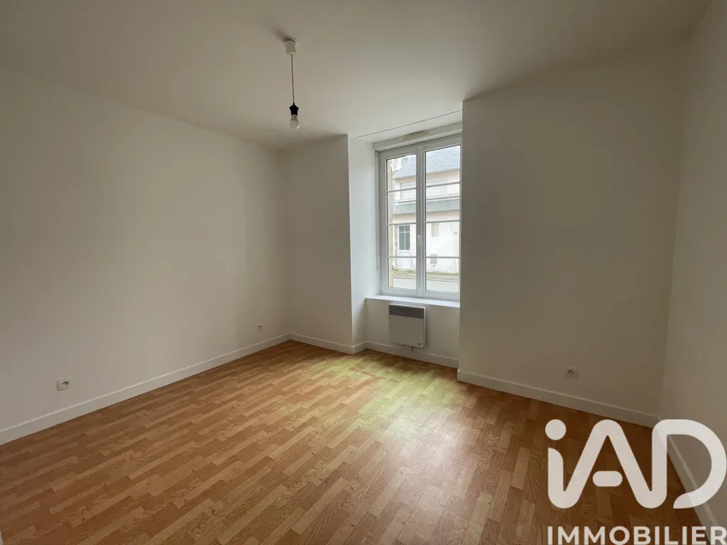 Rooms - Spacious Flat with Parking in La Roche-Derrien