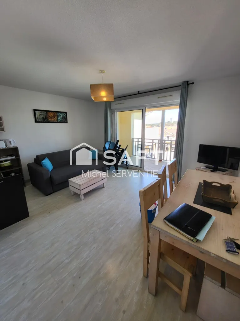 Séjour - Appartement T2 avec Balcon à Deux Pas de l'Océan