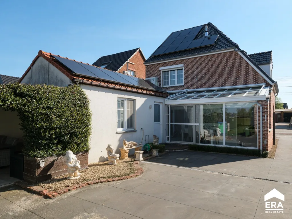 Extérieur - Maison avec Jardin et Jacuzzi à Nieuwerkerken