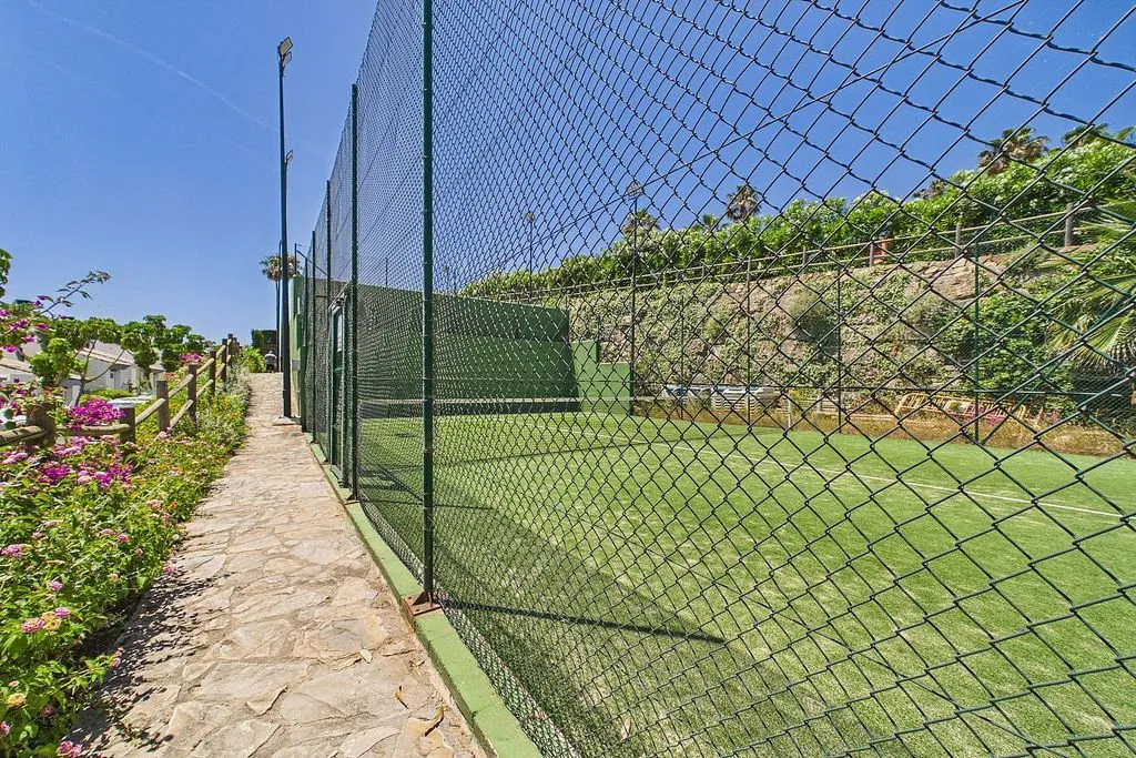 Jardin - Apartment with Pool and Terrace in La Alcaidesa