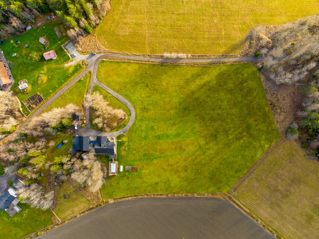 Õhuvaade - Large Plot with Rural Setting near Vallentuna