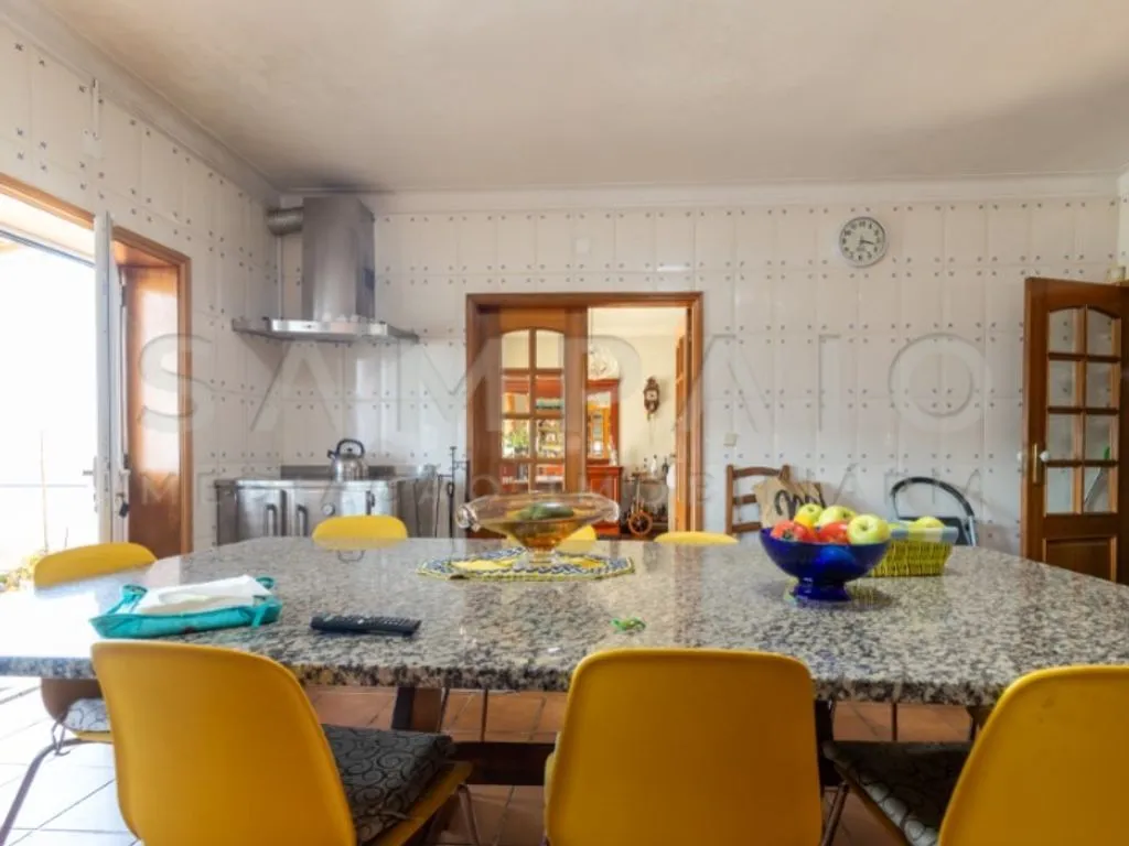 Söögituba - Luxury House with River View in Gondomar