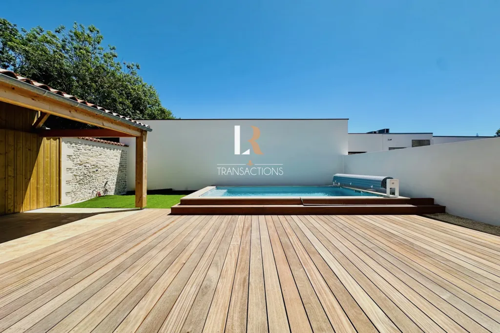 Piscine - Maison Neuve avec Piscine à Lagord