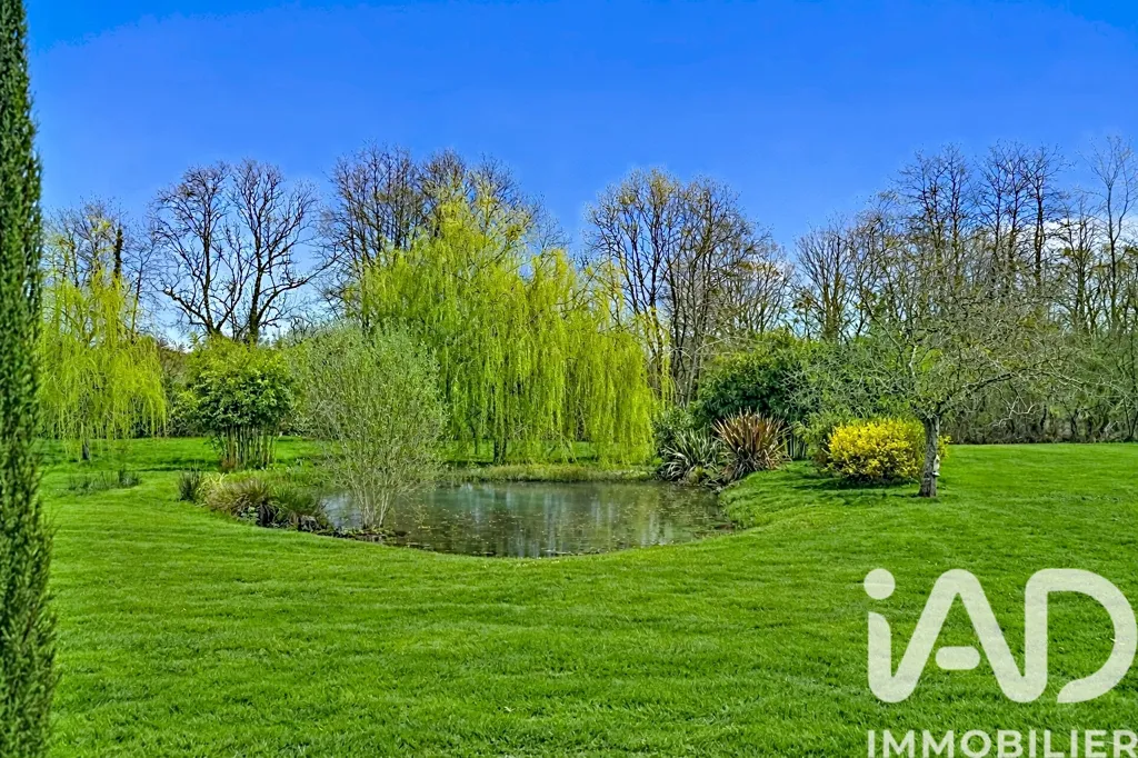 Jardin - Villa de Prestige avec Piscine à Neuvicq