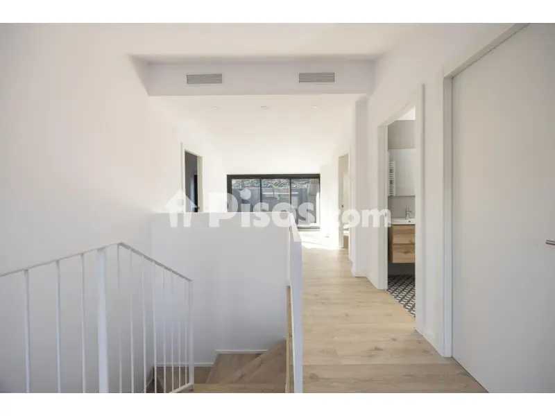 Esik - New Duplex with Pool in Tiana