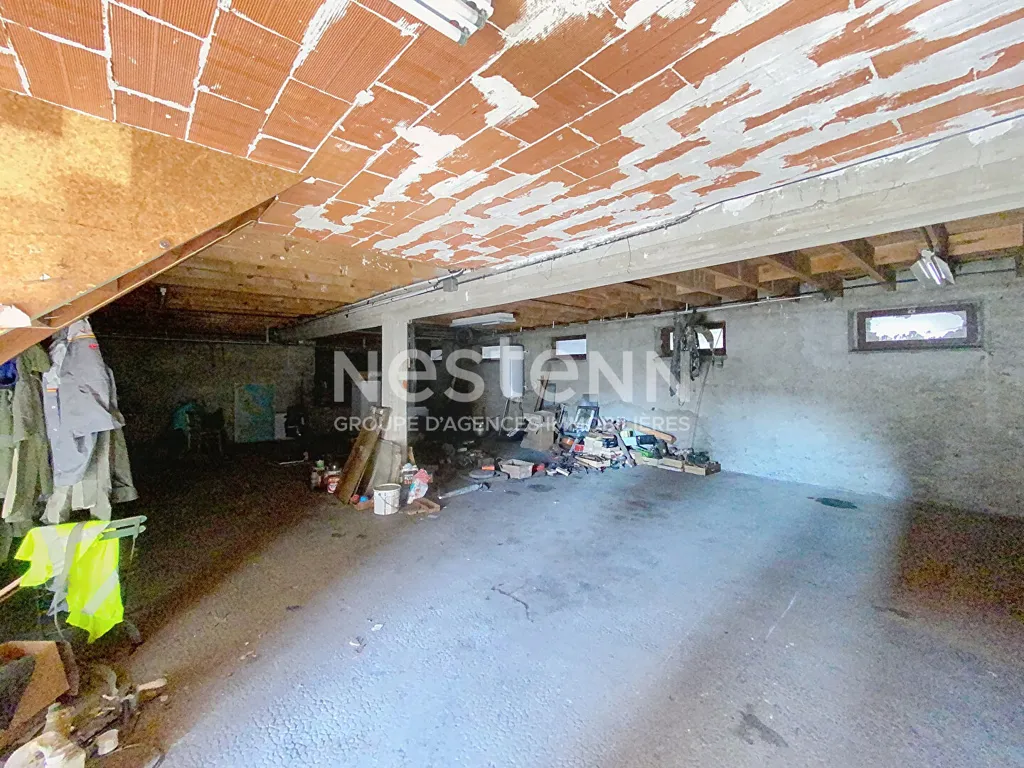 Garage - Maison en Pierre avec Terrasse au Centre d'Yssingeaux