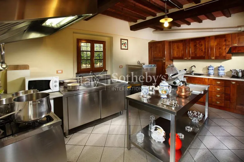 Cuisine - Luxury Villa with Pool in Montecatini Terme
