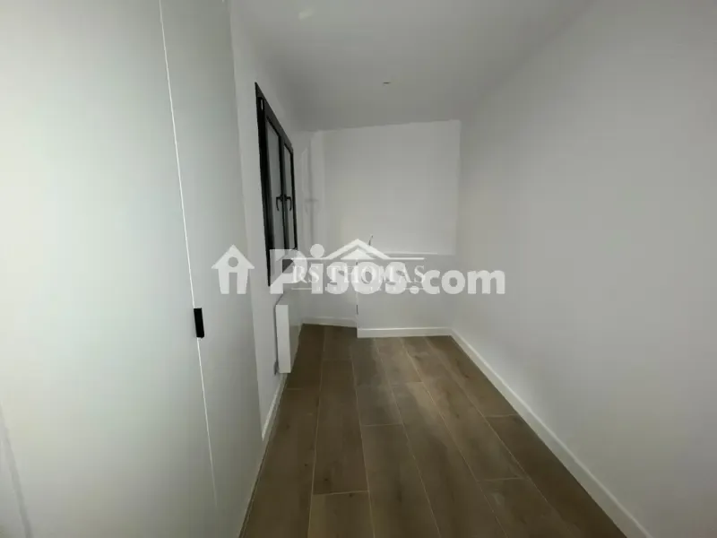 Esik - New Flat with Patio in Escaldes Centre