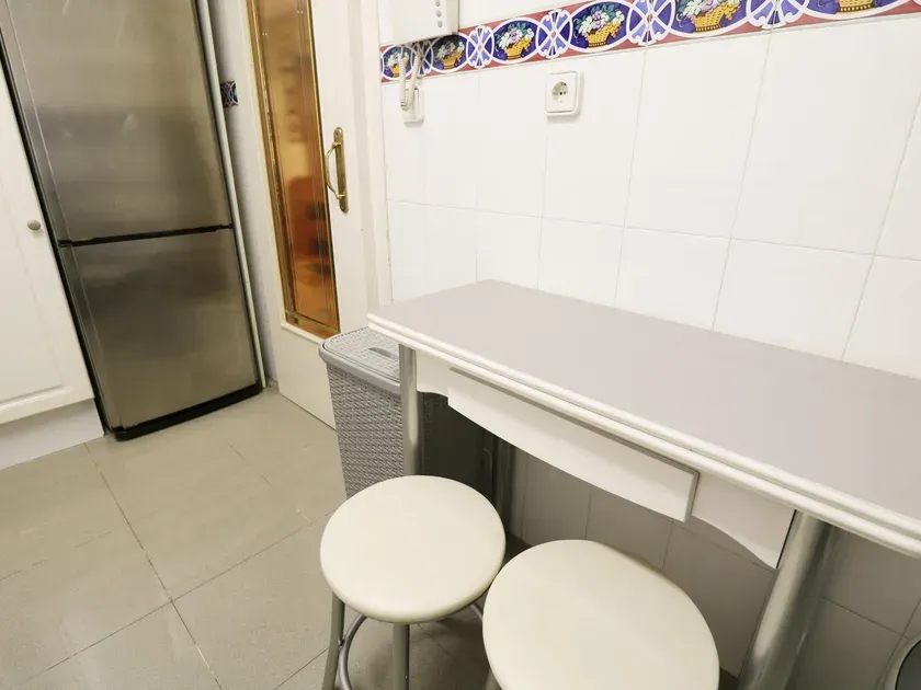 Cuisine - Elegant Apartment with Balcony in Elche Centre