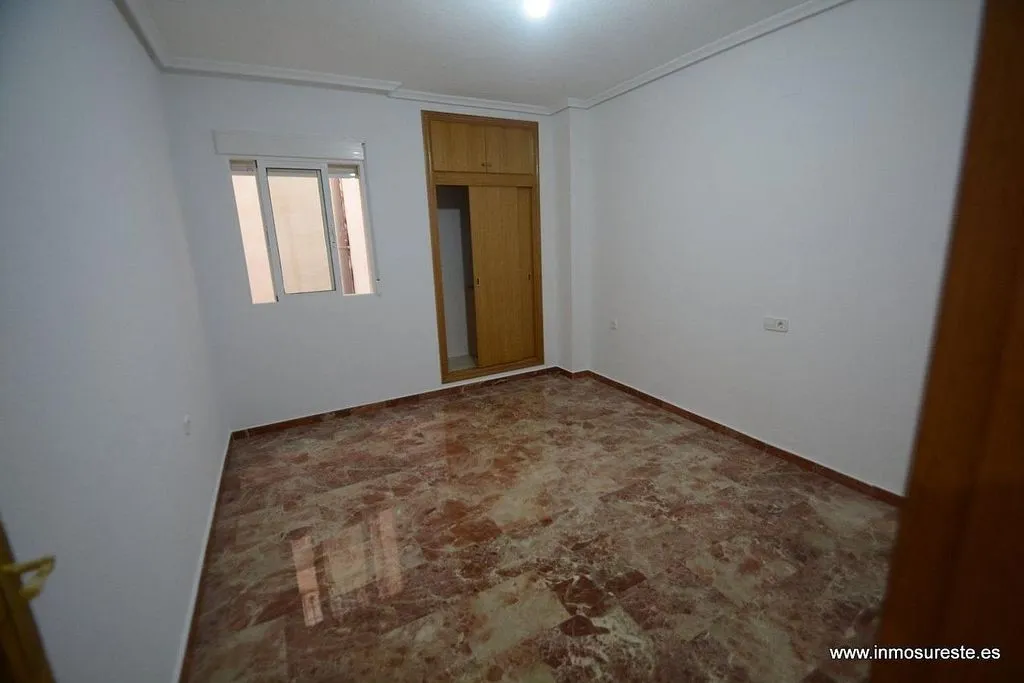 Pièces - Contemporary Flat with Private Patio in Orihuela
