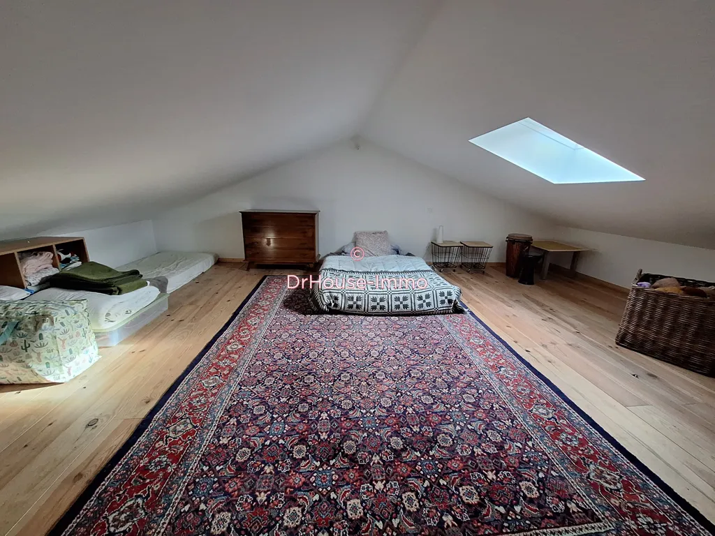 Chambres - Maison de 5 Pièces avec Jardin à Sanilhac