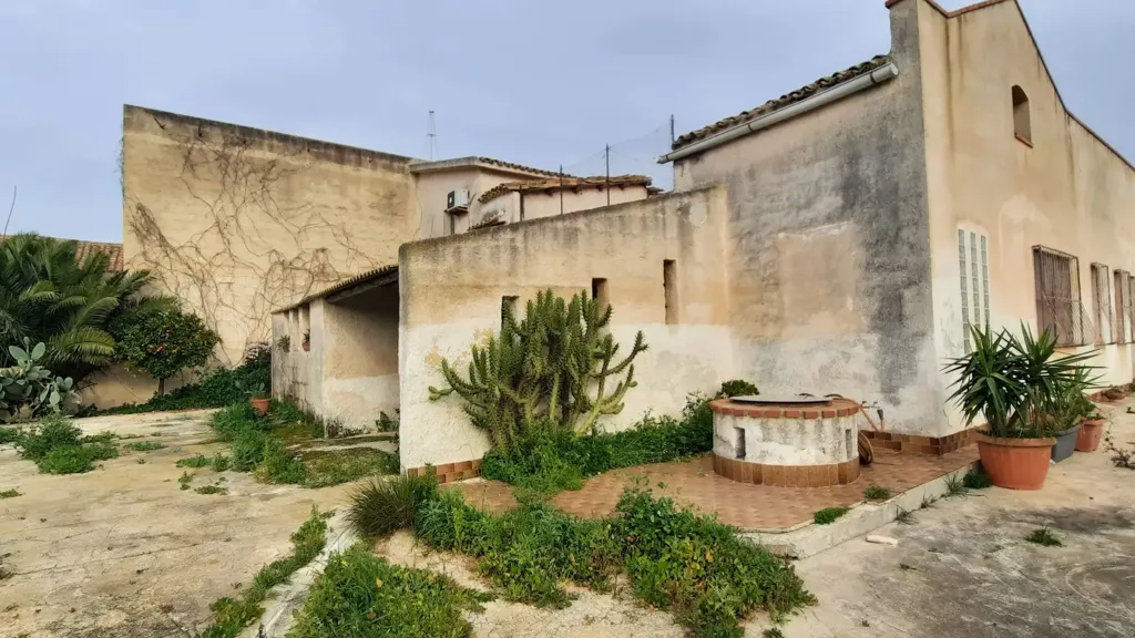 Jardin - Rustic Villa with Private Garden in Marsala