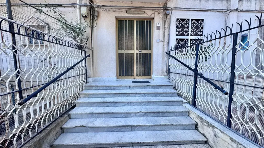Pièces - 4-Bed Apartment with Balcony in Palermo