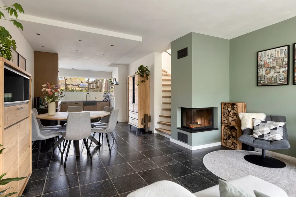 Elutuba - Renovated Townhouse with Garden in Residential Area