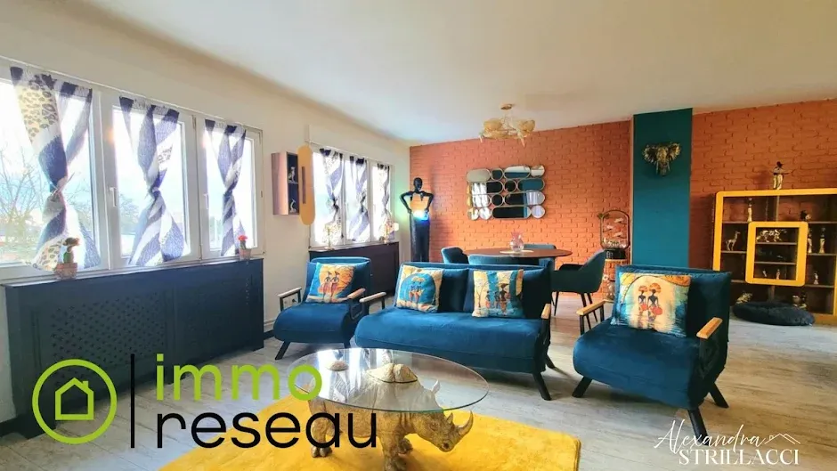 Séjour - Maison 2 Appartements à Forbach, Proche Frontière
