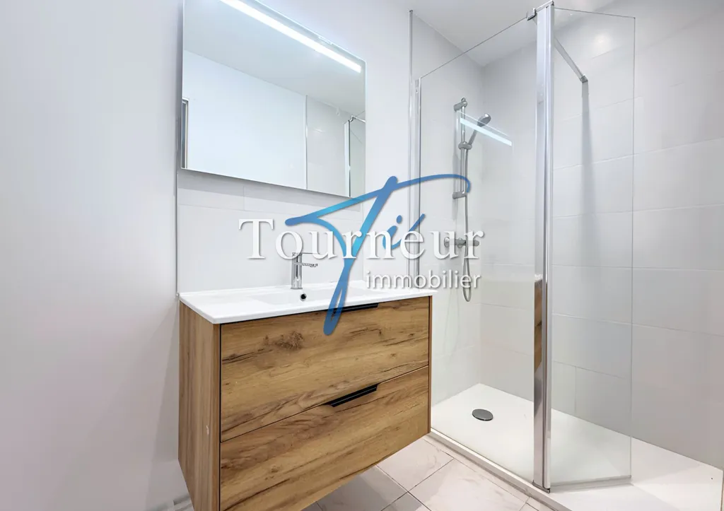 Vannitoad - Bright T3/T4 with Patio in Sanary Centre