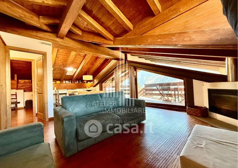 Soggiorno - Mansard Apartment with Mountain View in Pré-Saint-Didier