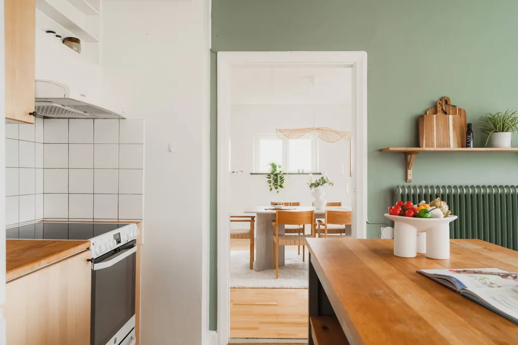 Köök - Villa with Renovation Potential in Lilla Beddinge