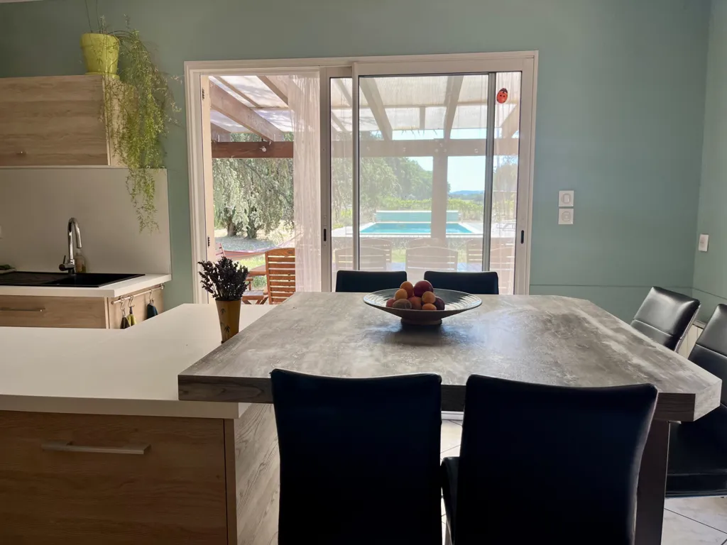 Kitchen - 6-Bedroom House with Pool on Wooded Plot in Calm Area