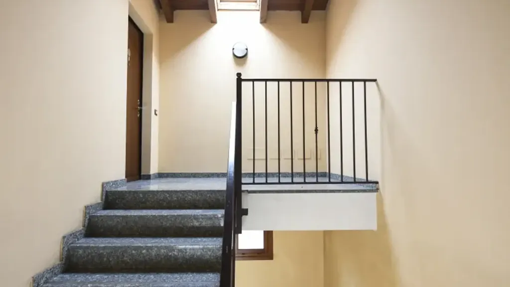 Stanze - Appartamento arredato con terrazzo a Binzago, Cesano Maderno