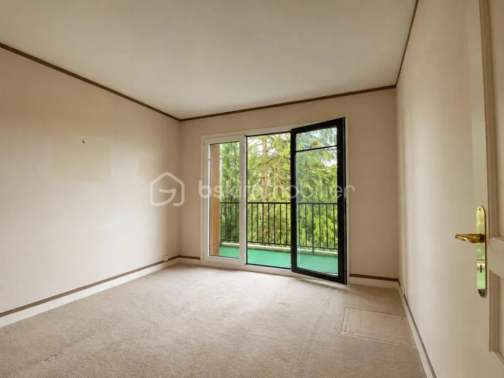 Chambres - Appartement 4 Pièces avec Balcon dans Résidence Calme