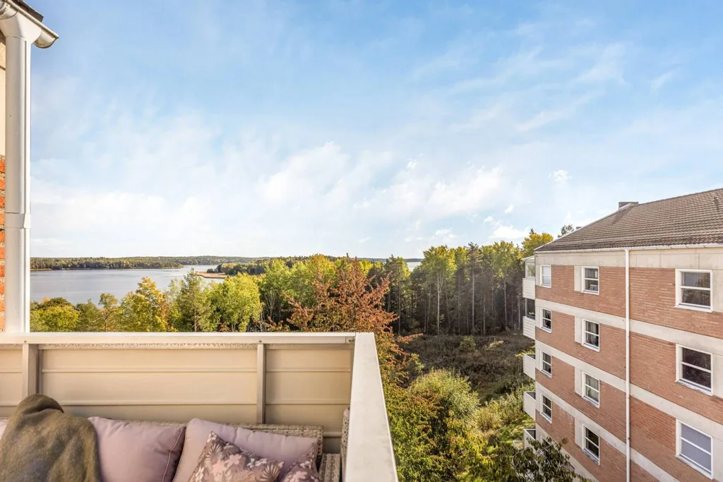 Balcon - Apartment with Sea View in Täby