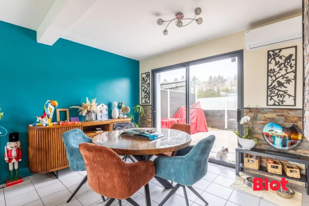 Sala da pranzo - House with Pool in Betton Countryside