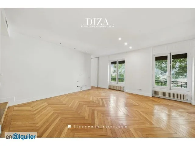 Toad - Newly Built Apartment with Ascensor in Salamanca