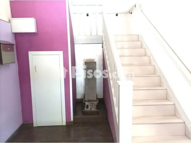 Pièces - Modernised Flat with East-West Orientation in Barreda