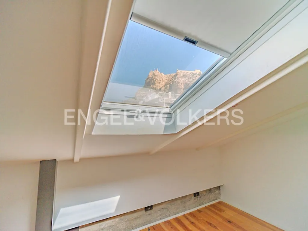 Pièces - Penthouse with Sea View in Casco Antiguo, Alicante