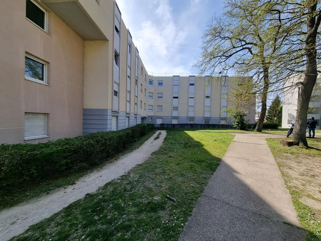 Garden - Studio in Cergy near University