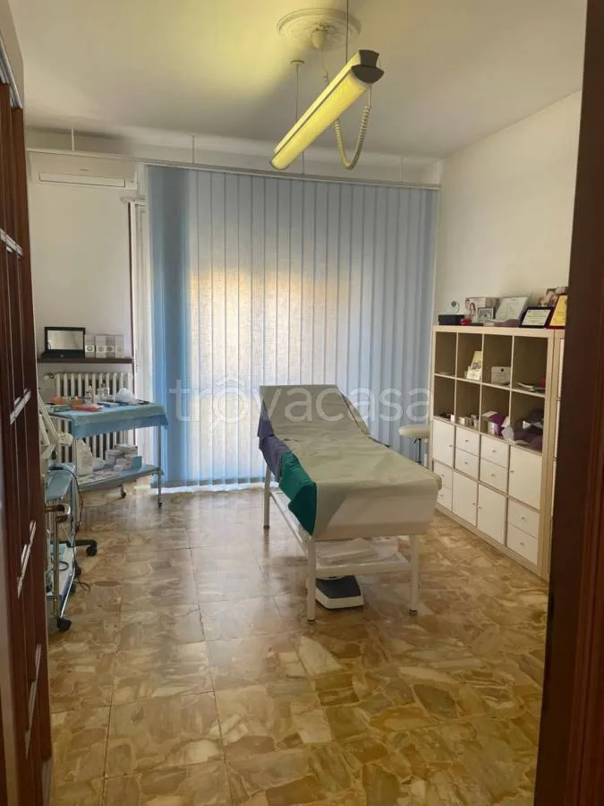 Kabinet - Converted Studio Apartment with Storage in Samone