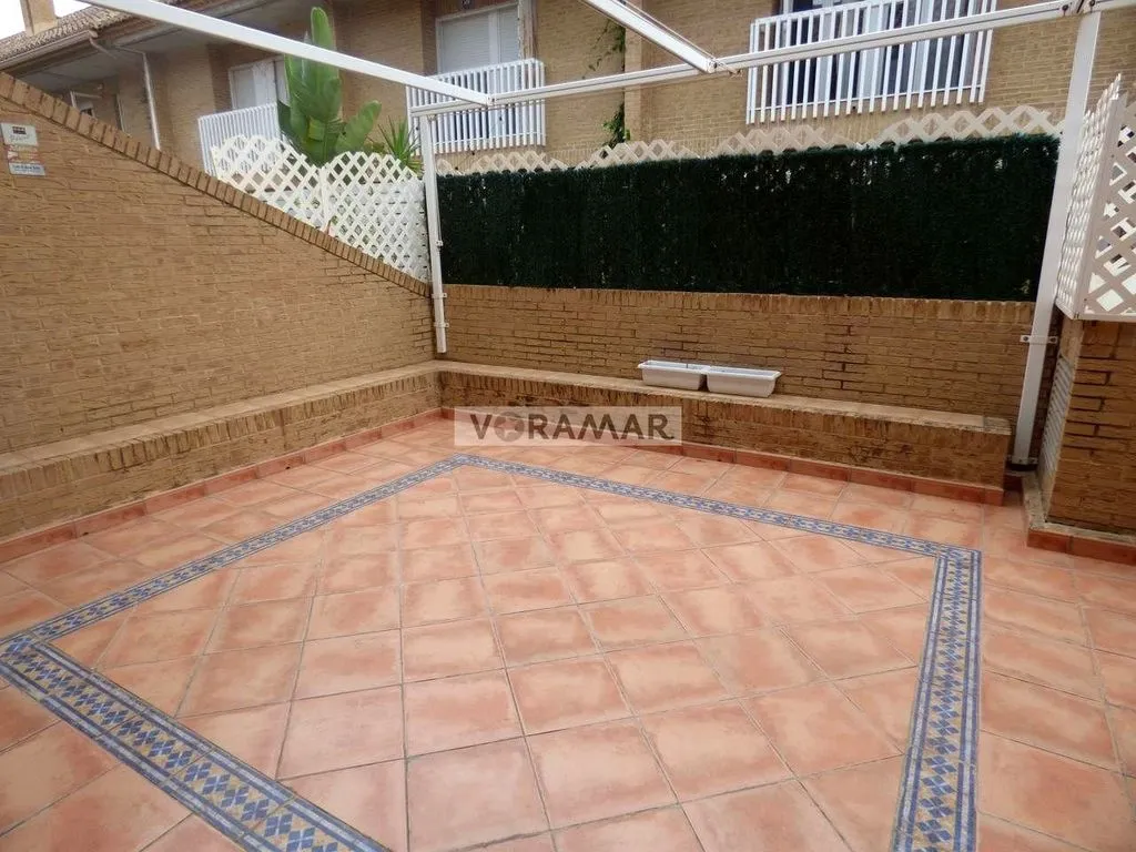 Terrass - Luxury Villa with Seafront Access in Valencia