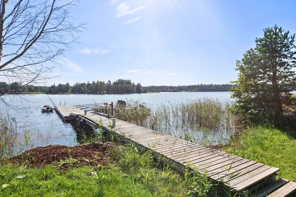 Aed - Building Plot with Water Access in Vätö