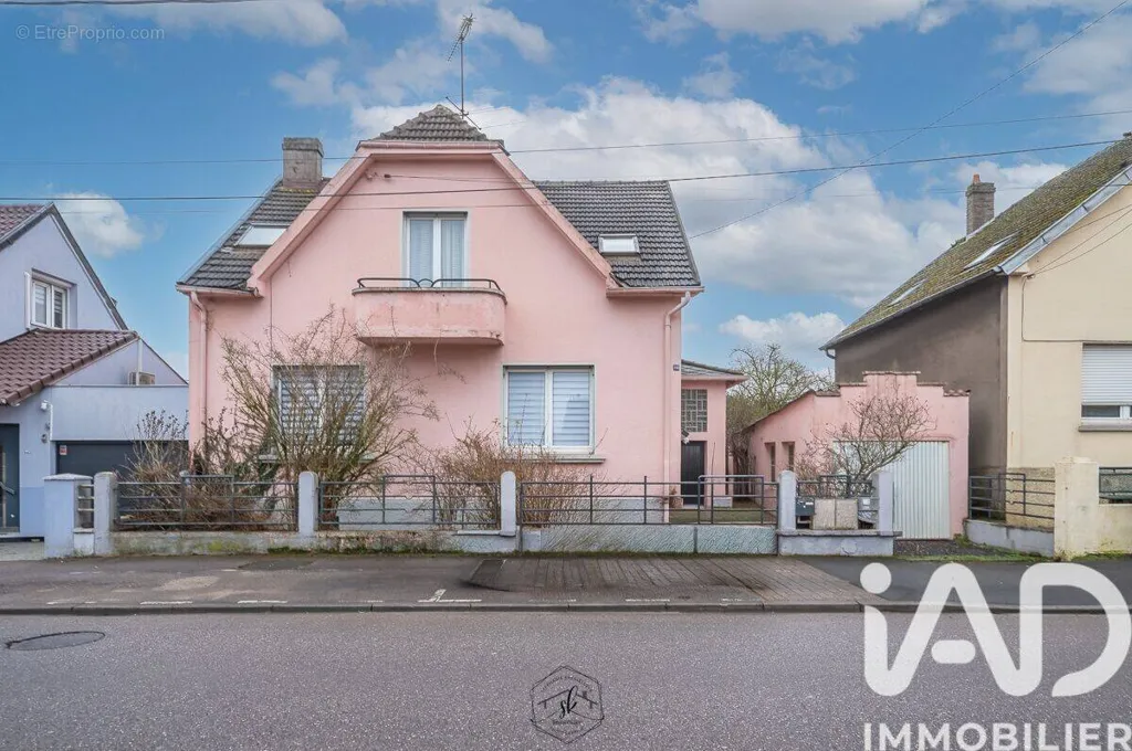 7-toaline maja asukohas Mondelange
