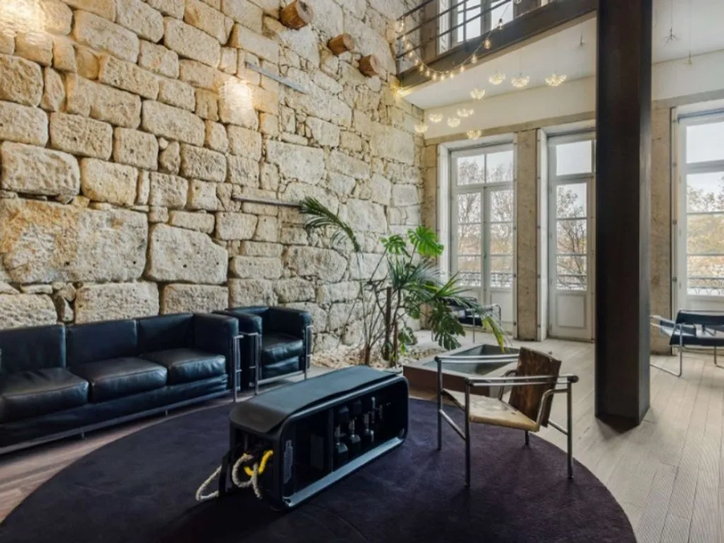 Living Room - Luxury Apartment with Pool in Porto