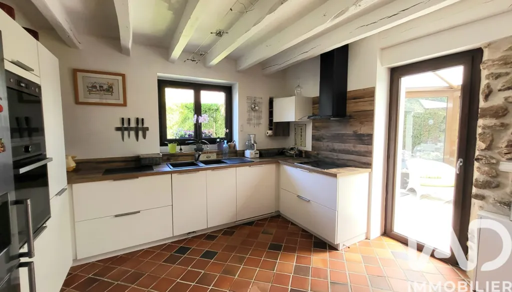 Cucina - Rustic Stone Villa with Terrace in Liverdy-en-Brie