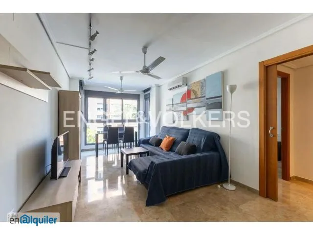 Elutuba - Apartment with Garage in Russafa–Eixample, Valencia
