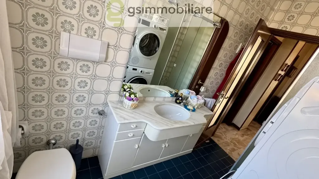 Bathrooms - Spacious Penthouse with Triple Exposure in Brescia
