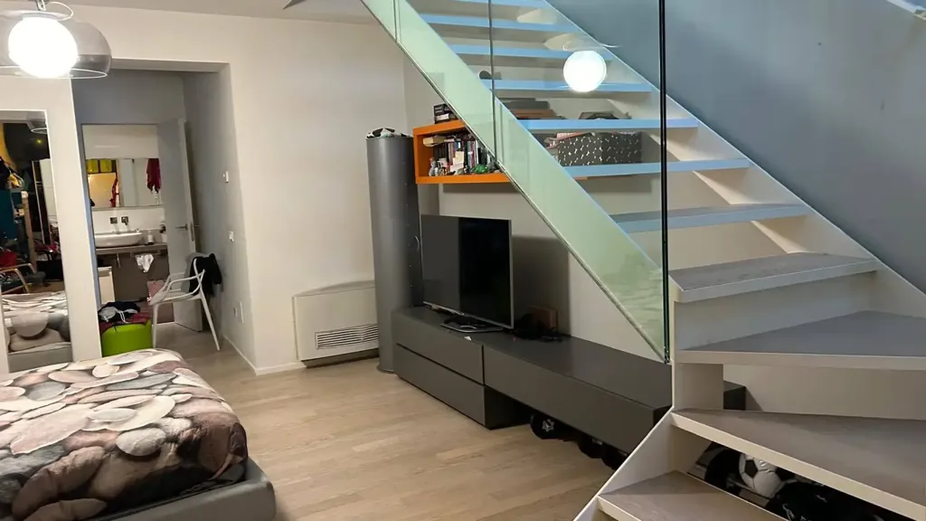 Chambres - Loft Apartment with Large Windows in Mantova Centre