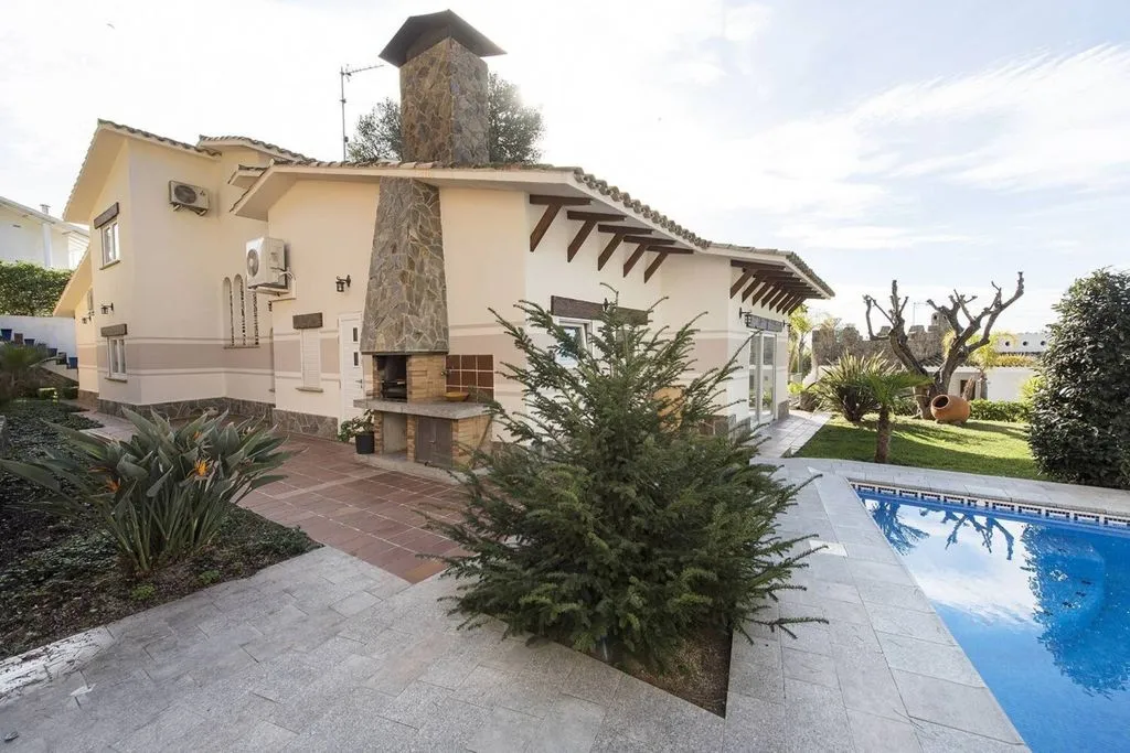 Bassein - Luxury Villa with Sea View in Blanes