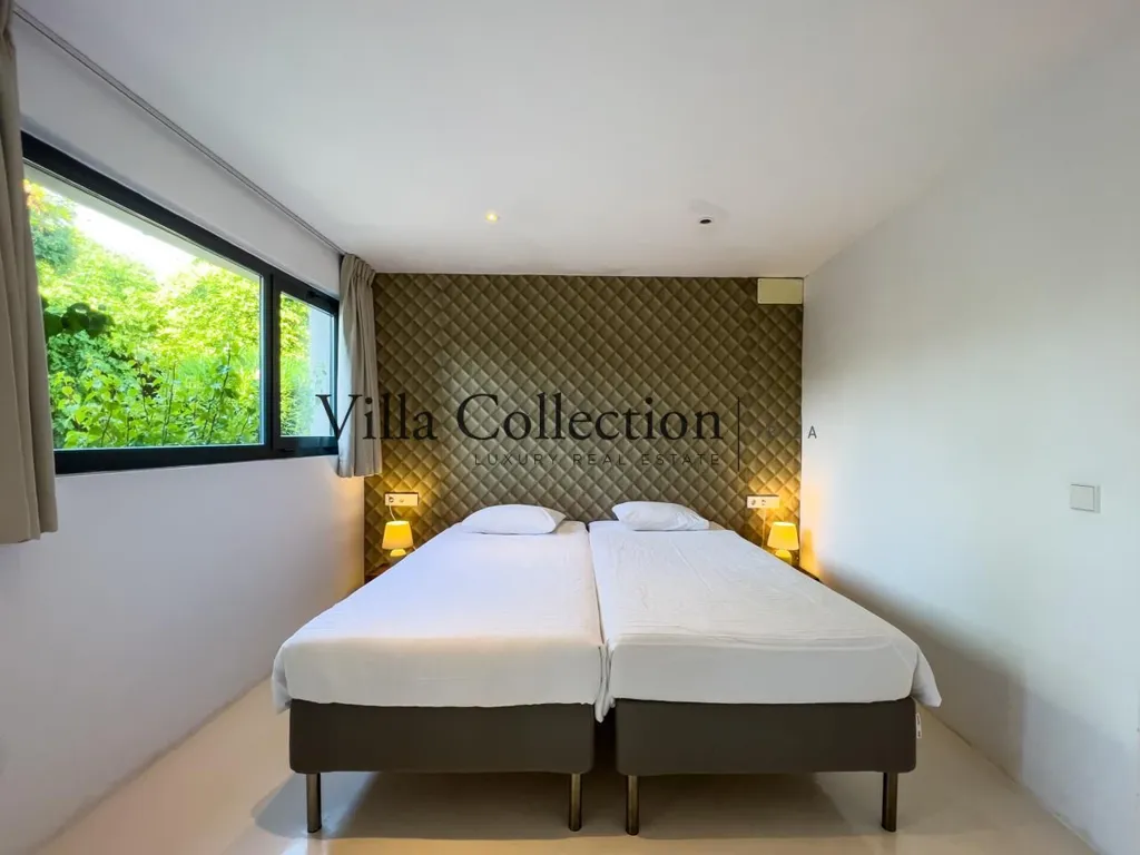 Chambres - Luxury Villa with Sea View in Cap Martinet