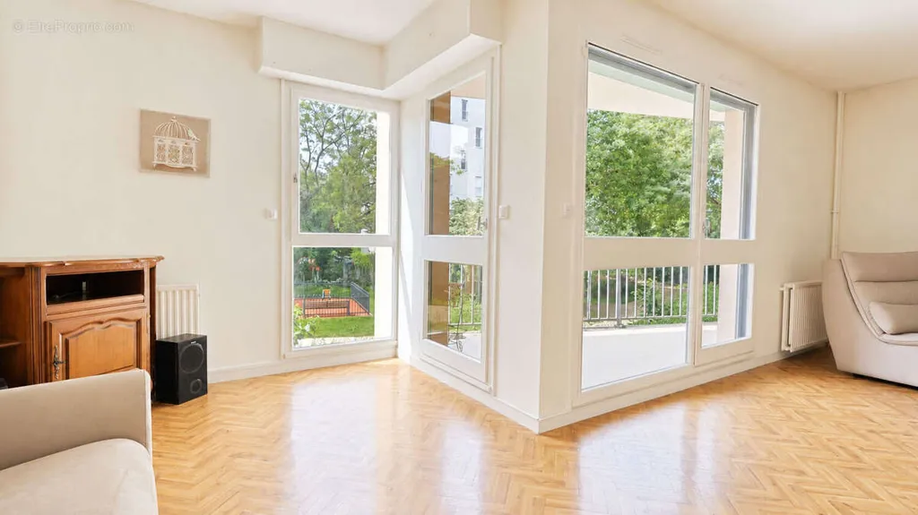 Soggiorno - Apartment with South Terrace in Rennes