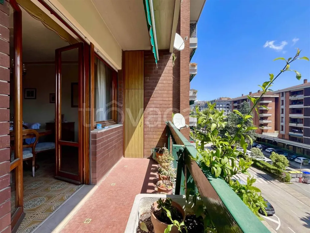 Balcone - Apartment with Open View in Perugia
