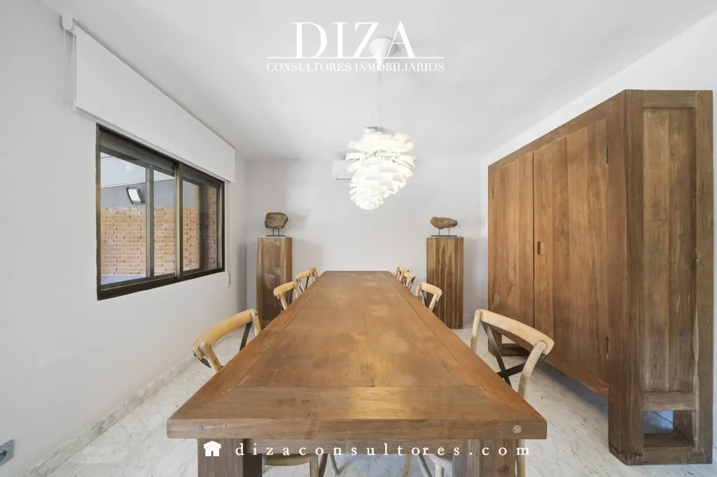 Söögituba - Villa with Pool and Gym in Madrid
