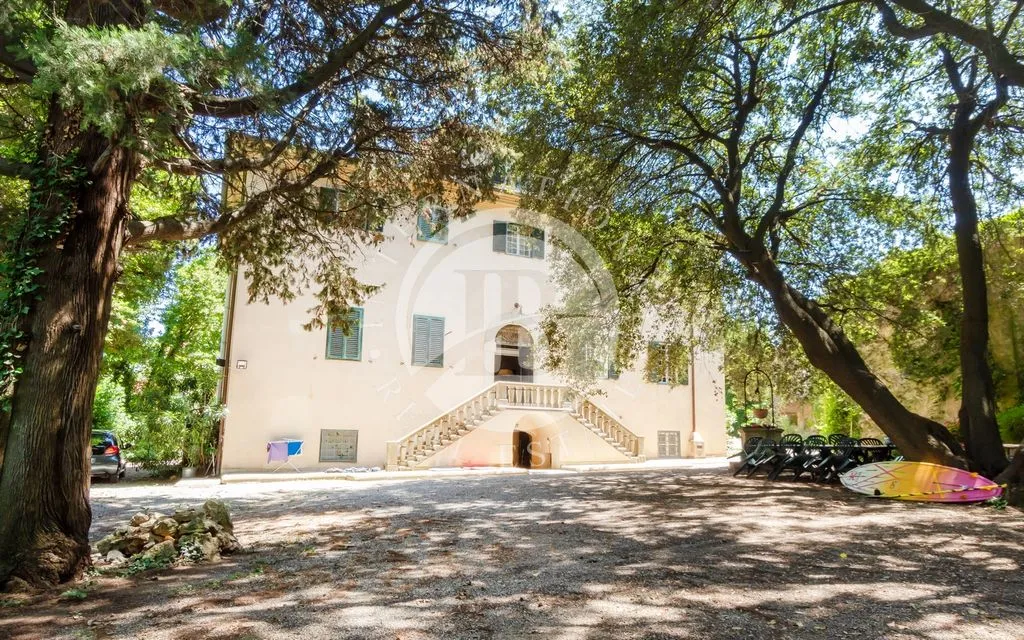Välivaade - Luxury Villa with Pool in Castell'Anselmo
