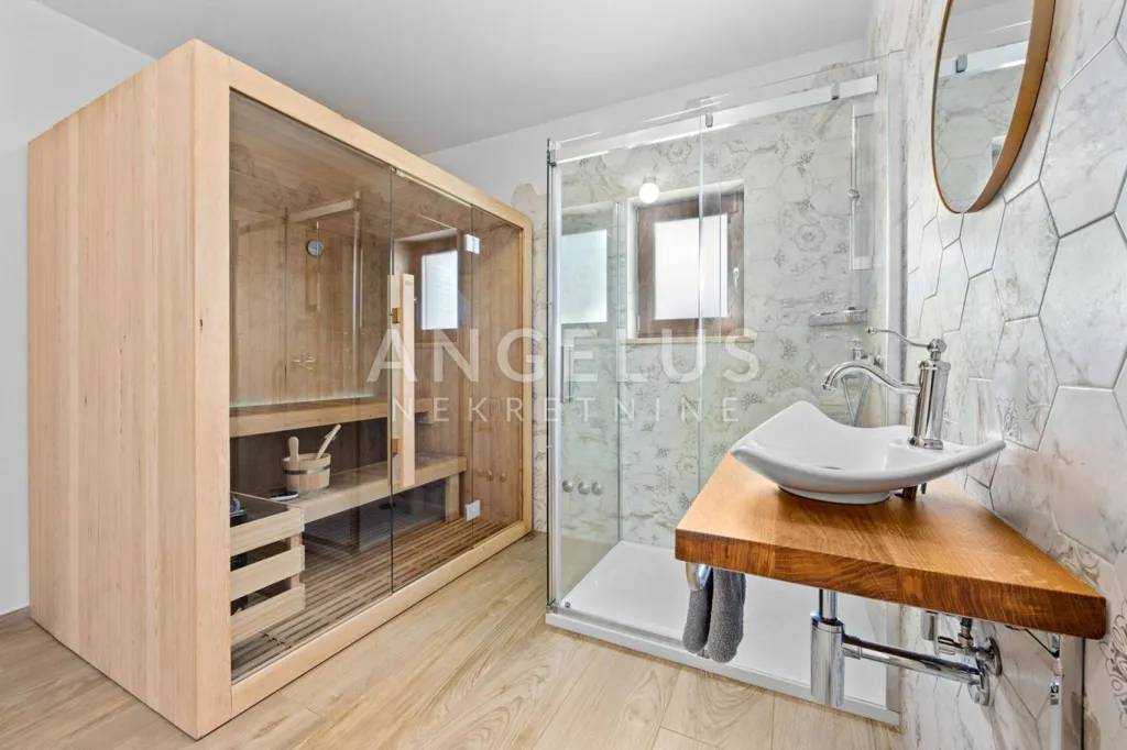 Bagni - Rustic Villa with Pool near Pula